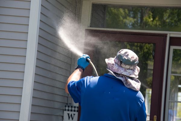 Siding Pressure Washing in Easley