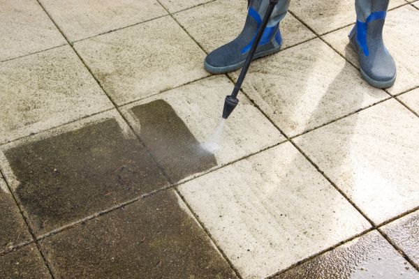 Cost of Outdoor Concrete Cleaning in Easley