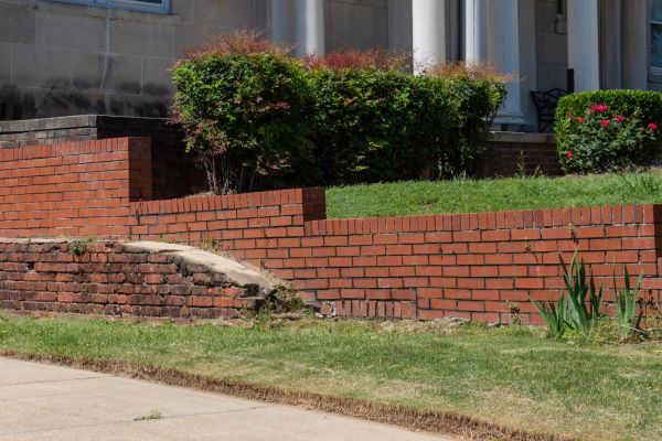 Cost of Retaining Wall Cleaning in Easley
