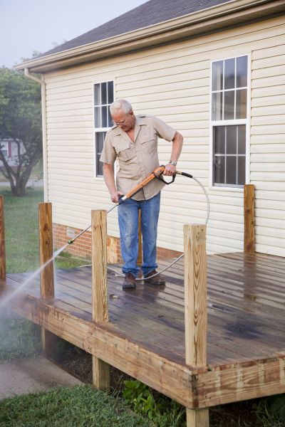 Cost of Deck Mold Cleaning in Easley