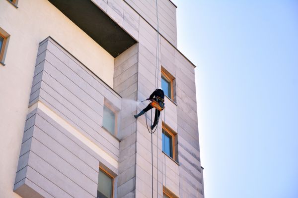 Apartment Pressure Cleaning in Easley