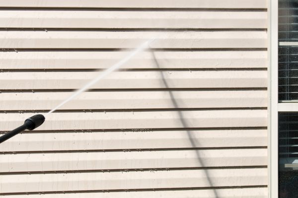 Cost of Apartment Power Washing in Easley