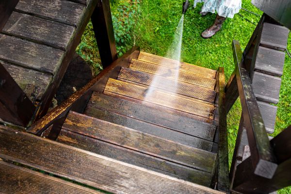 Wood Power Washing in Easley